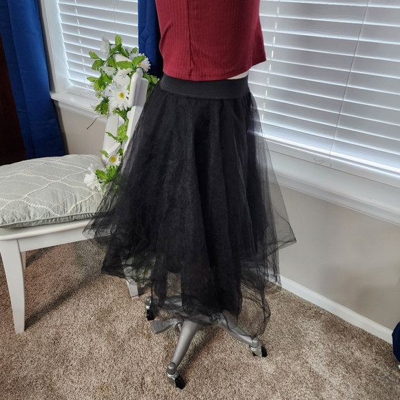 Rue 21 Black Tulle Skirt Sz Med Excellent Condition - Picture 5 of 6